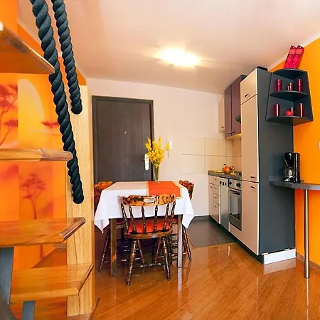 Apartments With Parking Space Vodice - 10022 * Vodice