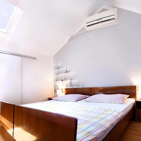 Apartments With Parking Space Vodice - 10022 *