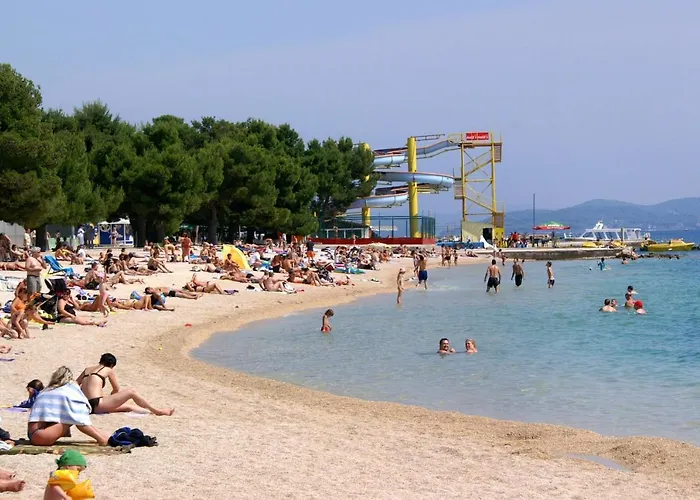 Apartman Apartments With Parking Space Vodice - 10022 *